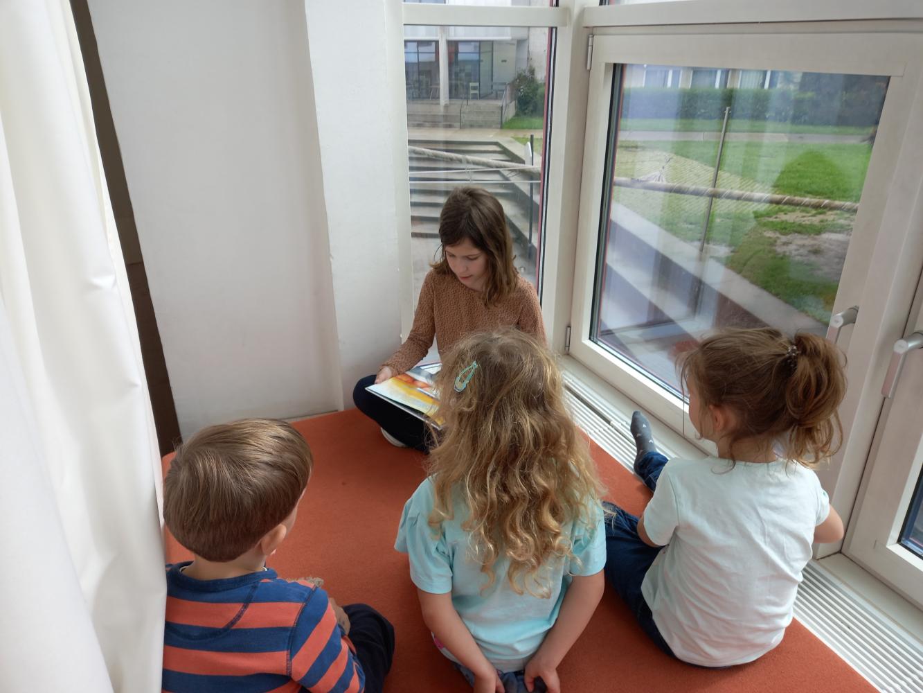 Bilderbücher Vorlesen Im Kindergarten | Private Volksschule Kettenbrücke